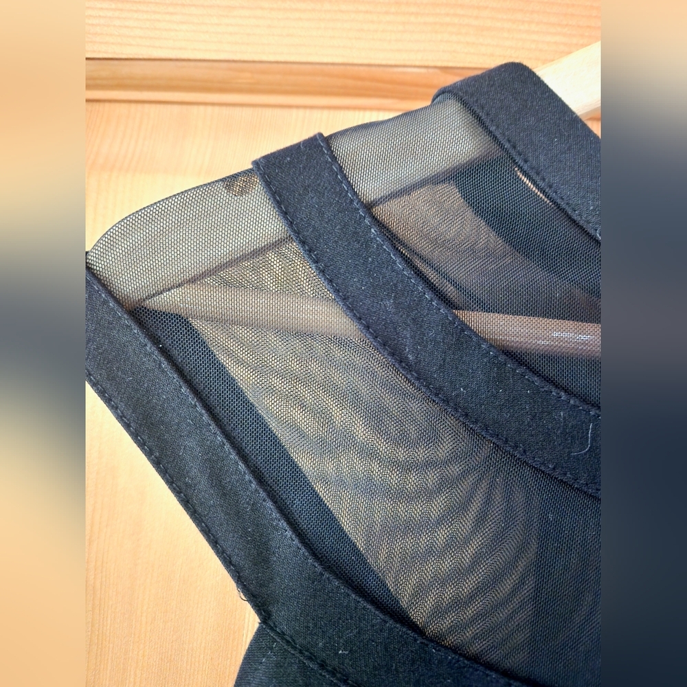 Venus Small Top - Picture 2 of 3